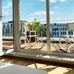 Victoria Dusseldorf