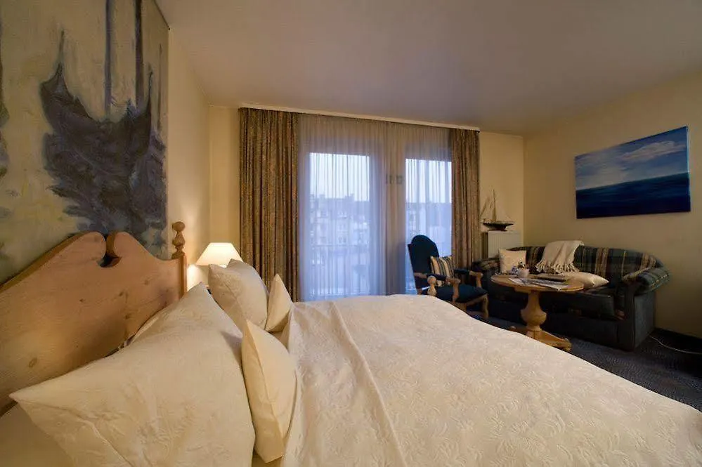 Hotel Lessing Düsseldorf 4*,